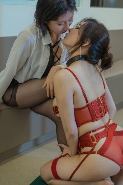 秋和柯基&奶桃电车